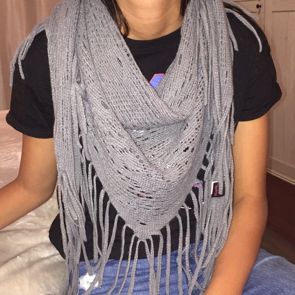 Infinity grey scarf - Picture 2 of 4
